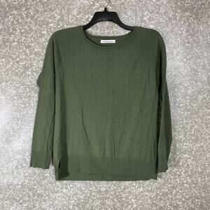 French Quarter Women's Minimalist Olive Green Sweater - Size Large - Raglan